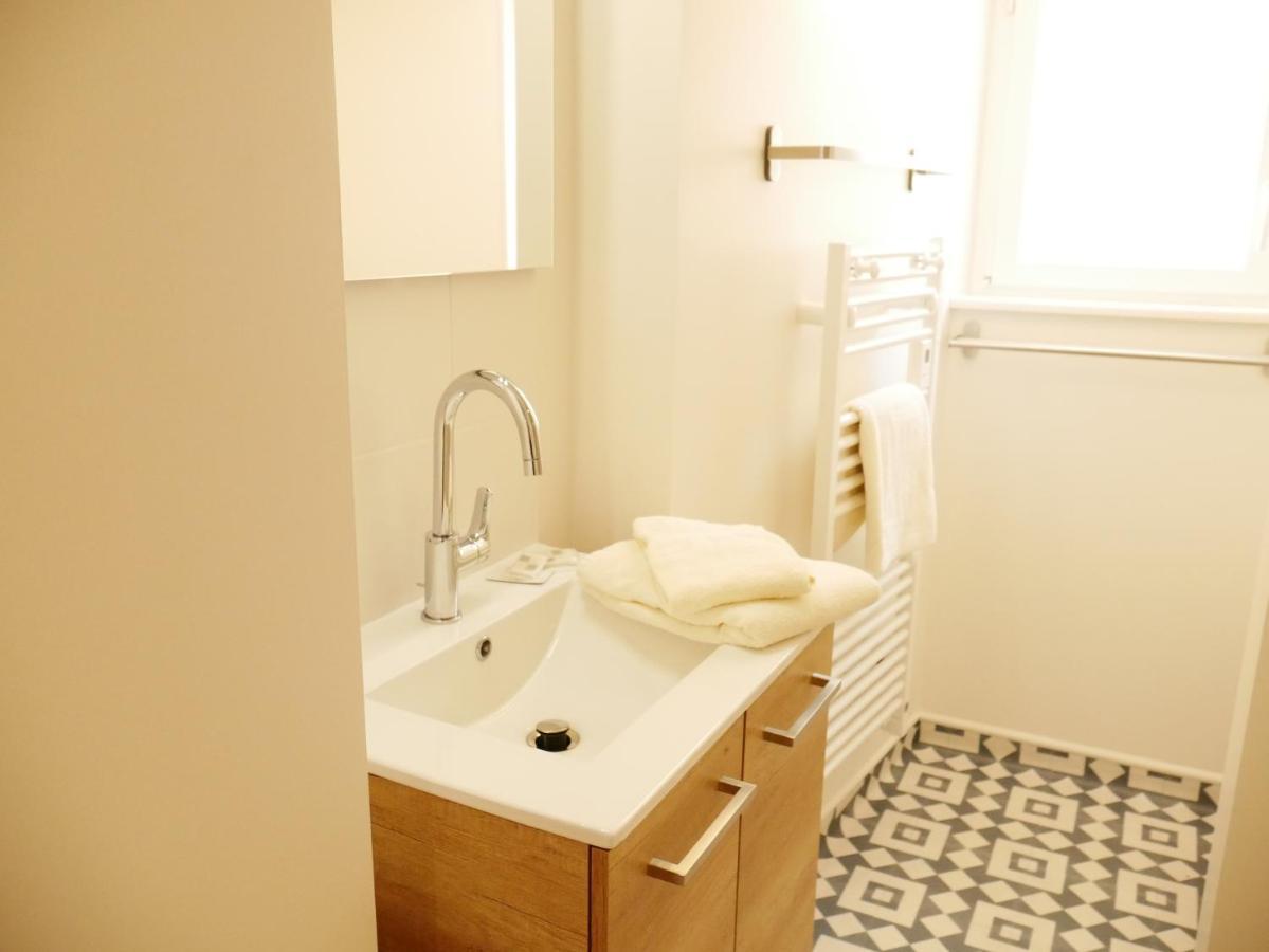 Appartement Avec Chambre - Entree Spa Incluse ブルボン・ランシー エクステリア 写真